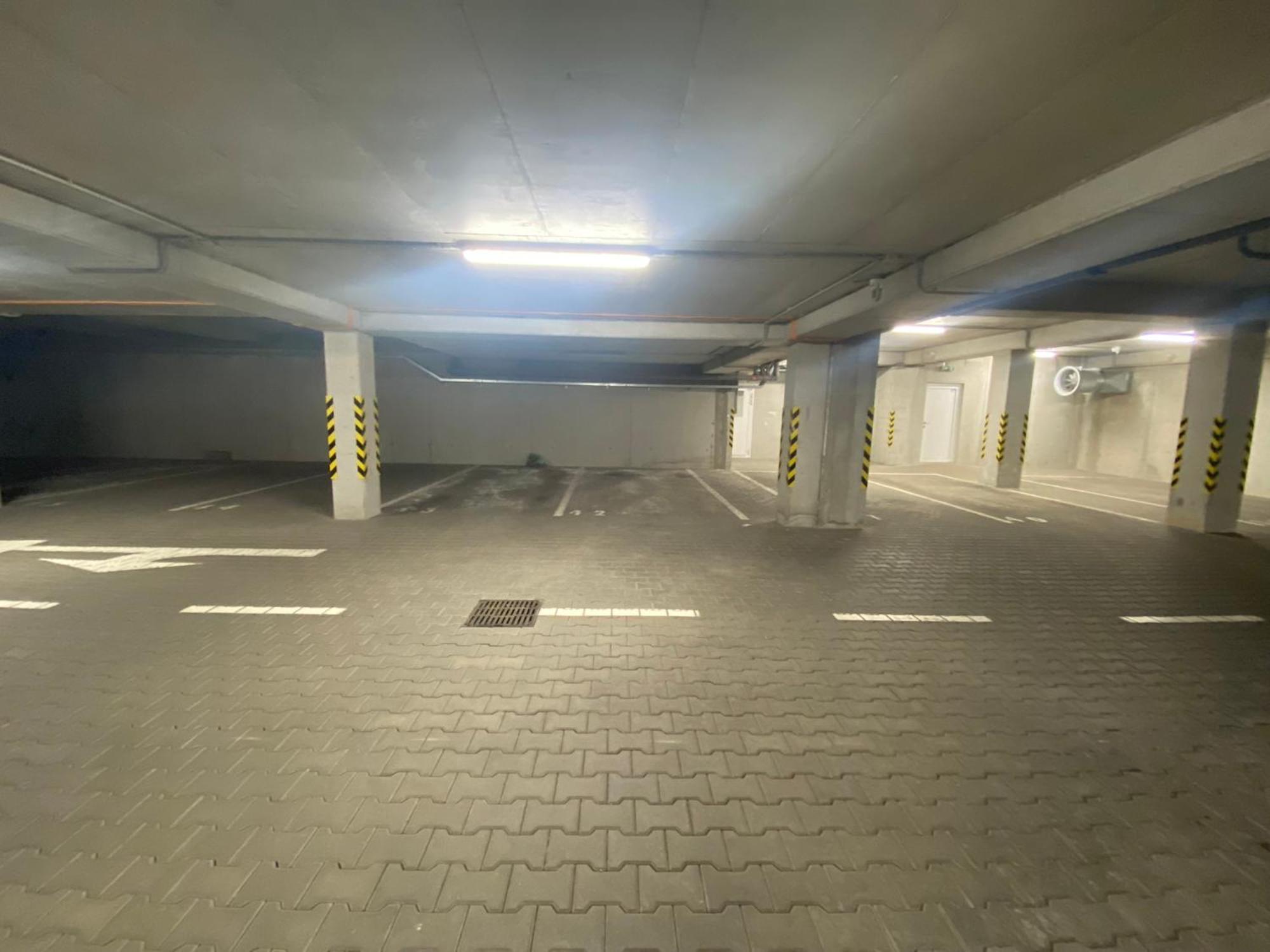 Apartment Mala Praha & Parking In The Garage Žilina Buitenkant foto